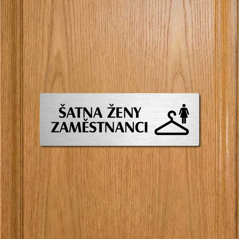 Šatna ženy zaměstnanci, 200x66mm, zlatá popiska s ozdobou uprostřed